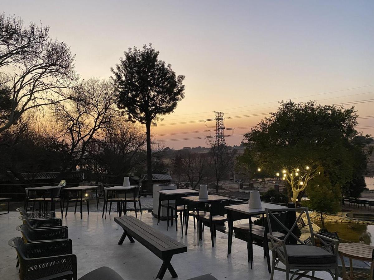 Four20 Bespoke Hotel Johannesburg Ngoại thất bức ảnh